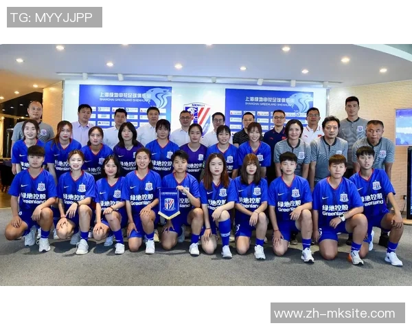 抗美英雄归来，中国女足扬帆起航，满载荣誉自信回国展风采